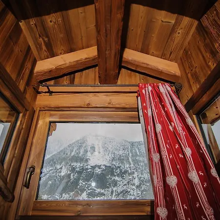 Bed & Breakfast Clé Du Paradis 3*