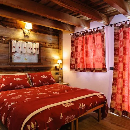 לינה וארוחת בוקר Cle Du Paradis 3*